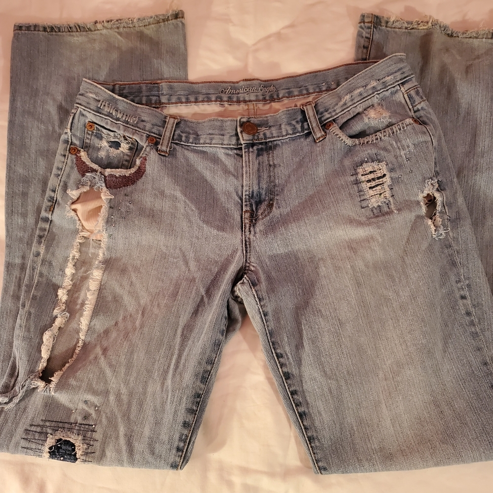 American eagle ripped jeans